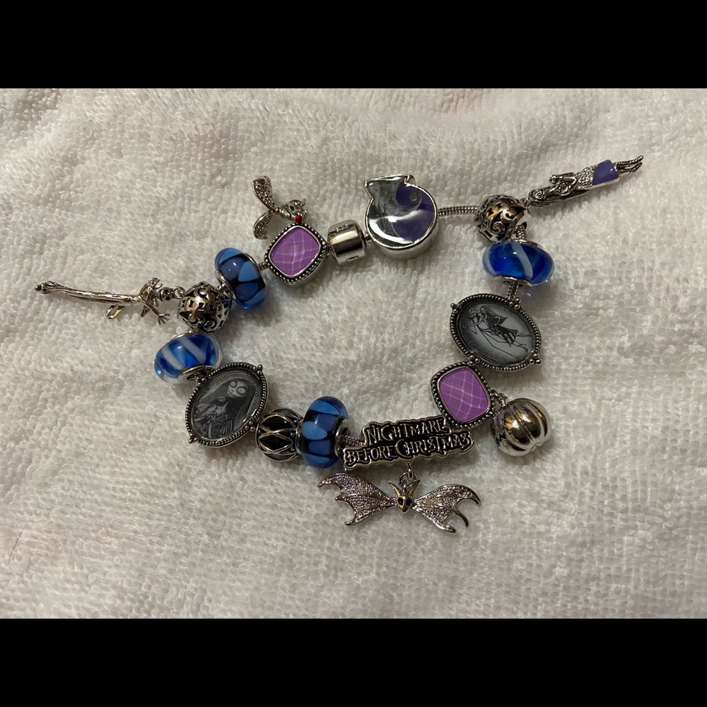 Bradford Exchange The Nightmare Before Christmas Charm Bracelet 20th Anniversary